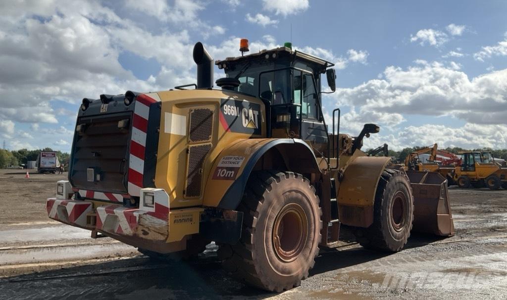 CAT 966 M Фронтальні навантажувачі