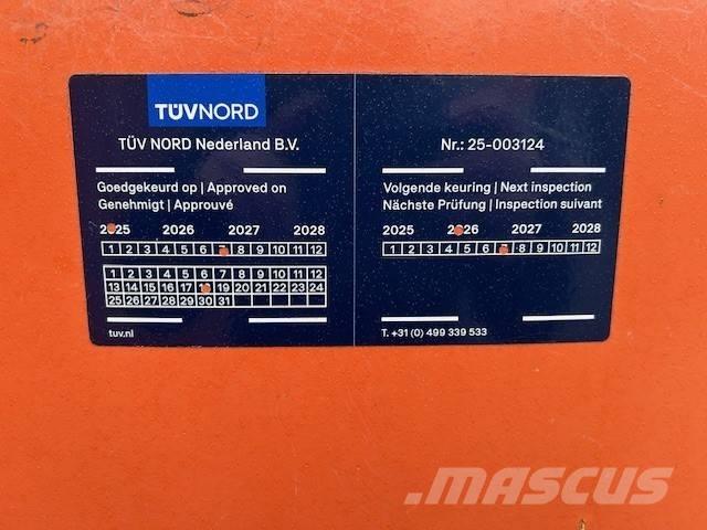 JLG E 400 AJPN Колінчаті підйомники