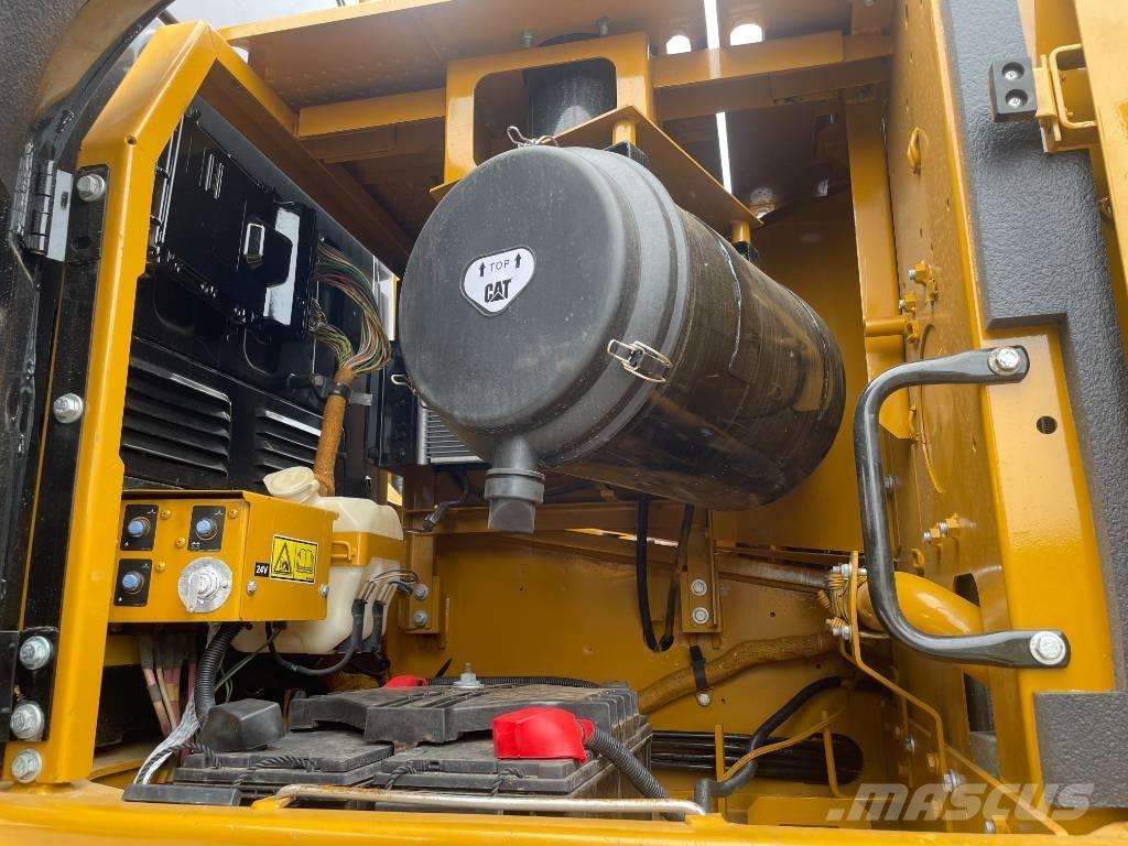 CAT 336D2 Гусеничні екскаватори