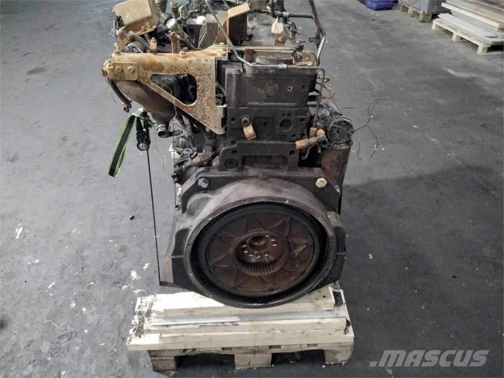 John Deere 1270g Двигуни