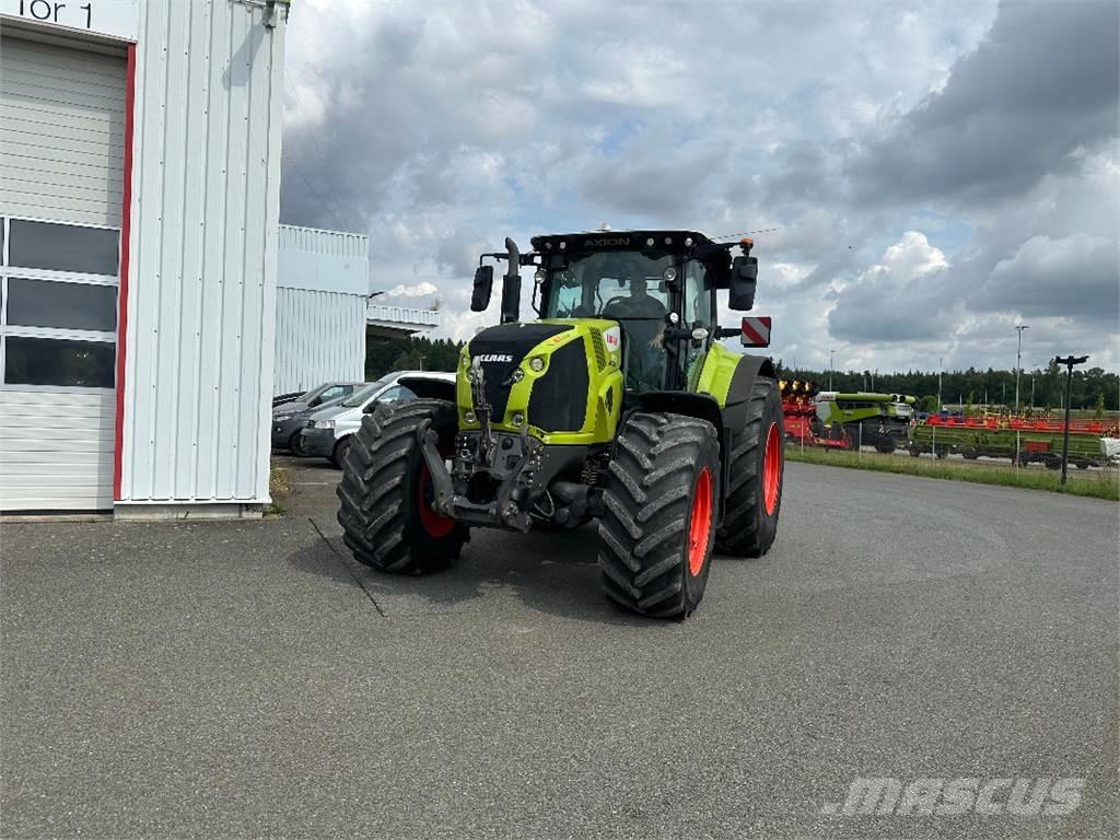 CLAAS Axion 870 Трактори