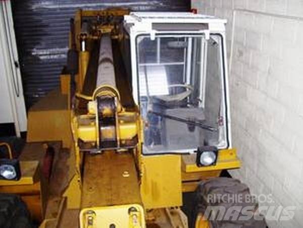 JCB 530B-4HL Навантажувачі підвищеної прохідності