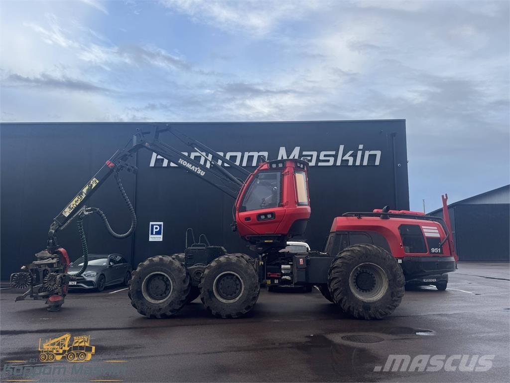 Komatsu 951 Харвестери
