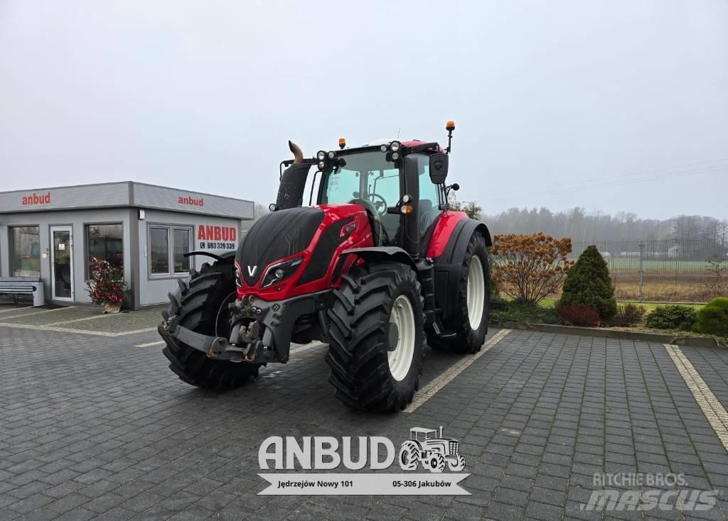 Valtra T234 Versu Трактори