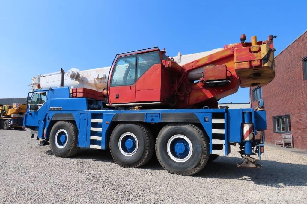 Liebherr LTM 1055-1 автокрани