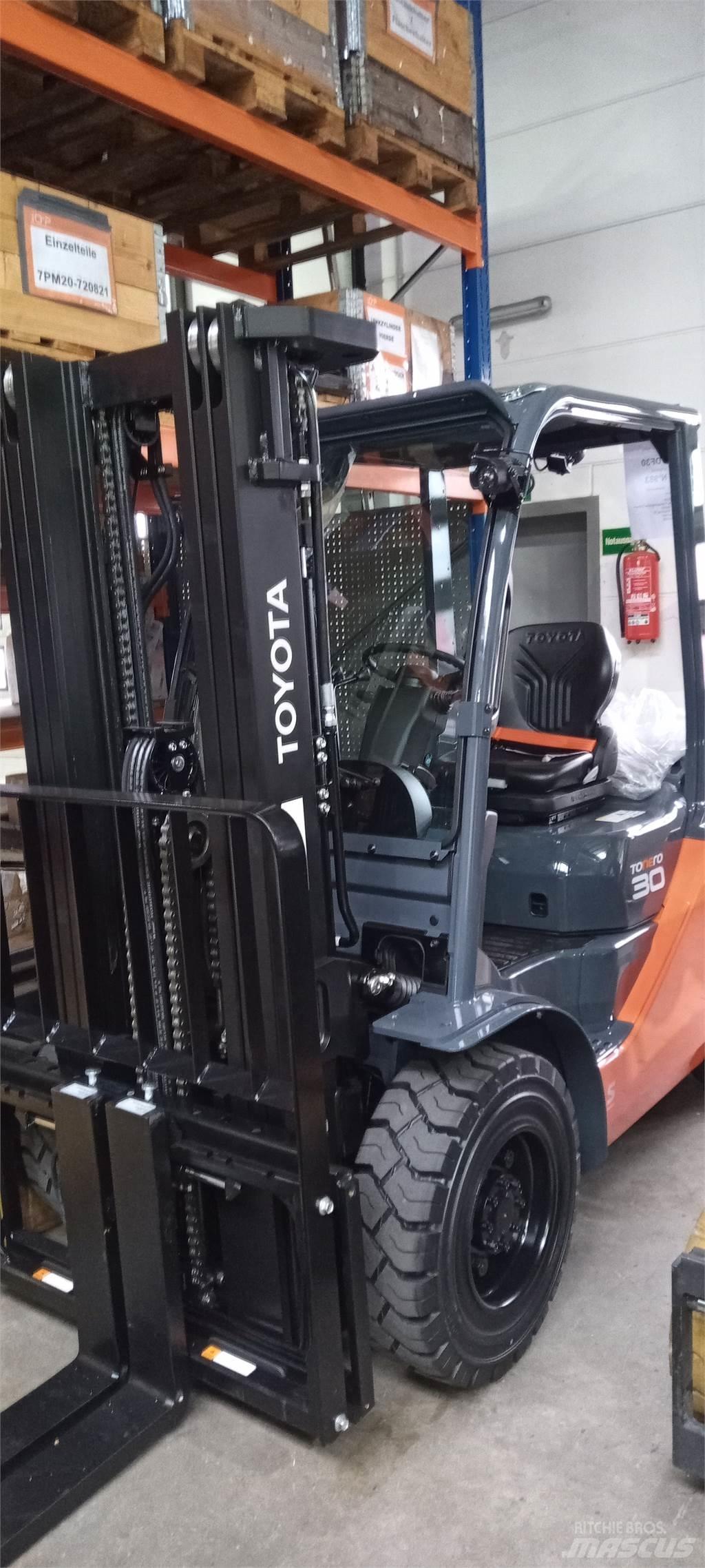 Toyota 52-8FDF30 Дизельні навантажувачі