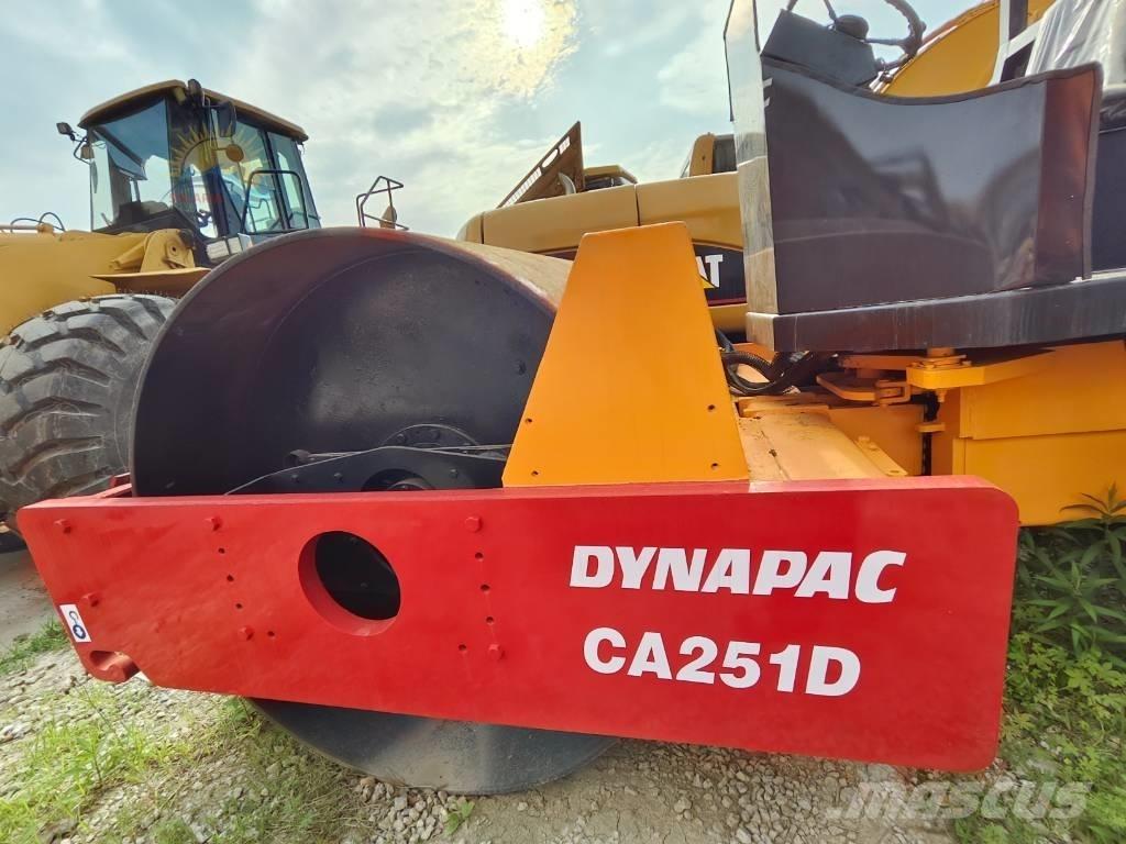 Dynapac CA 251 D Грунтові котки