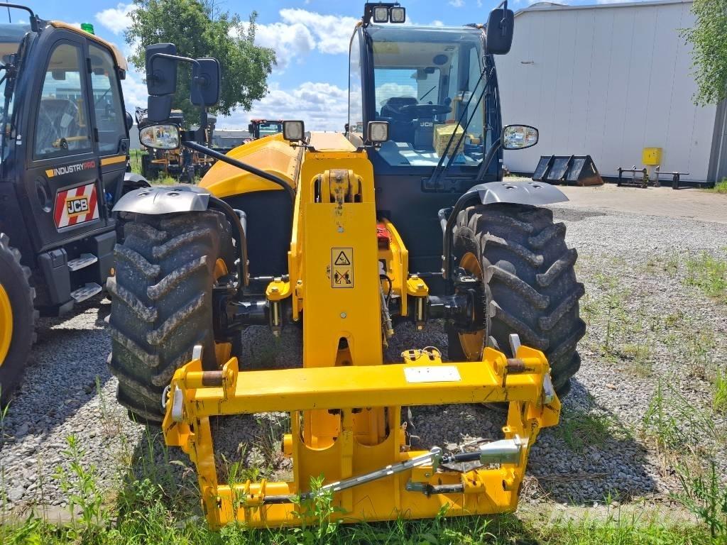 JCB 542-70 Agri Телескопічні навантажувачі