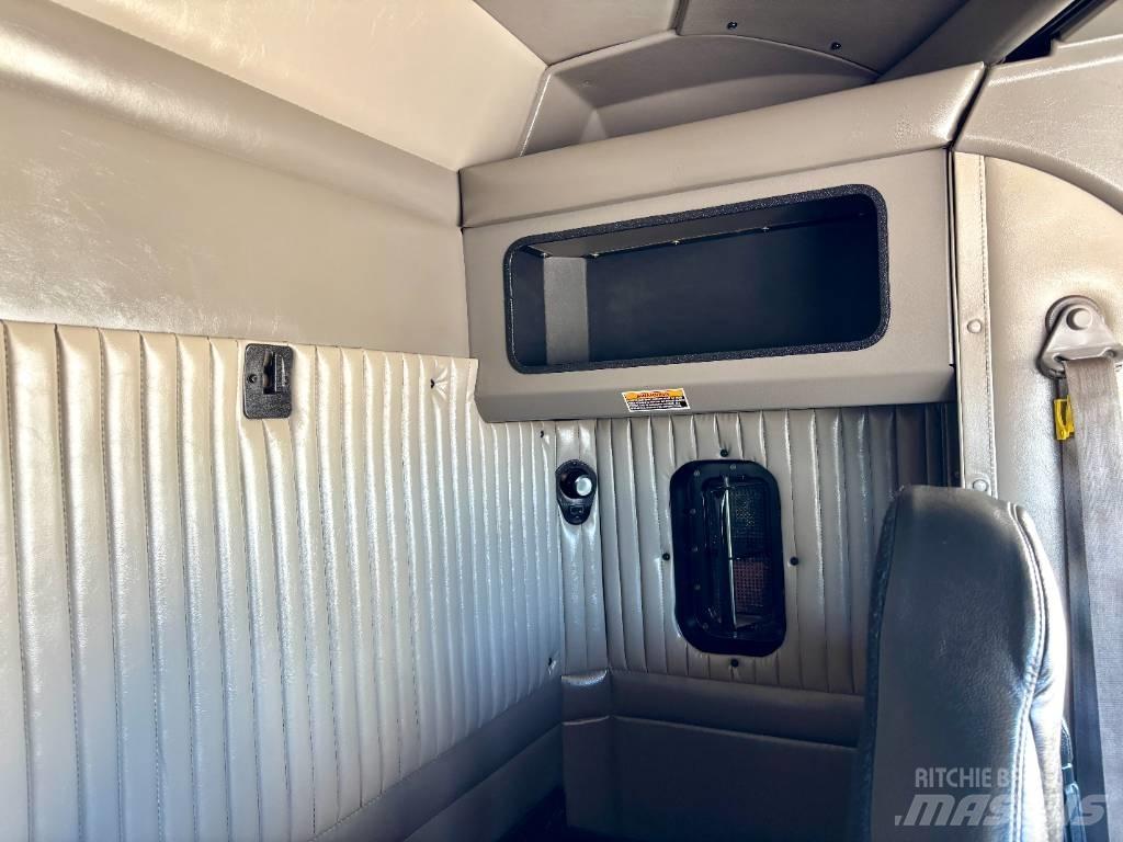 Kenworth T 800 Тягачі