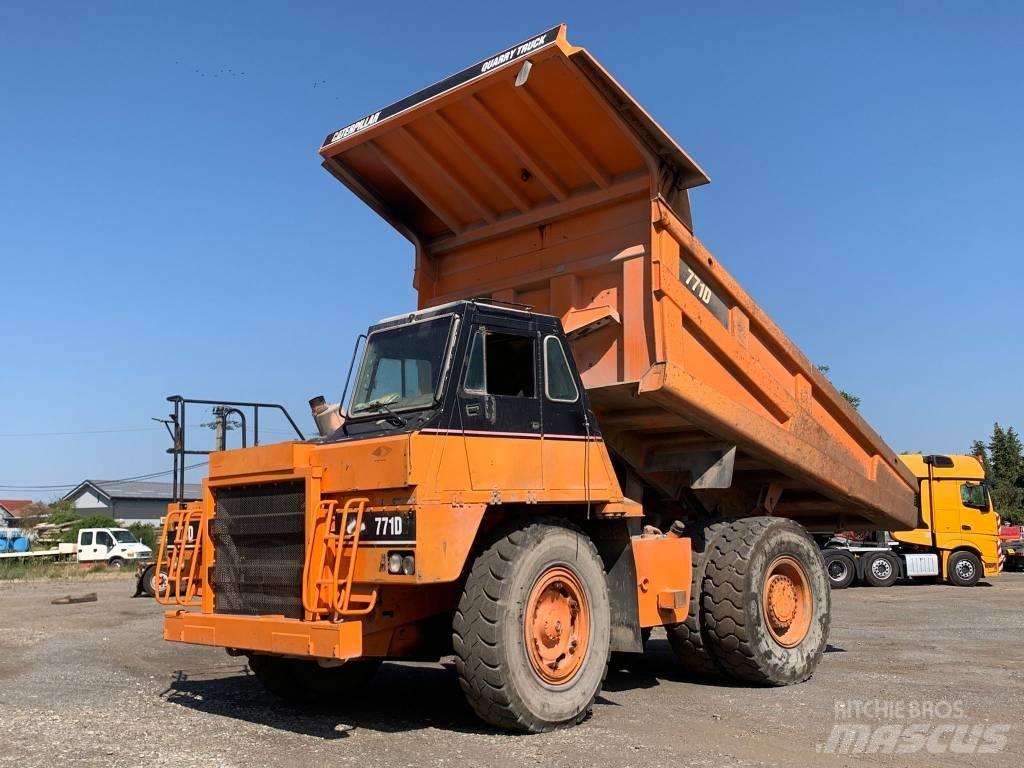 CAT 771 D Кар`єрні самоскиди