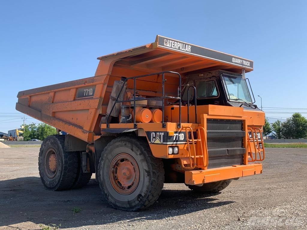 CAT 771 D Кар`єрні самоскиди
