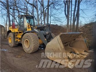 John Deere 744 K Фронтальні навантажувачі