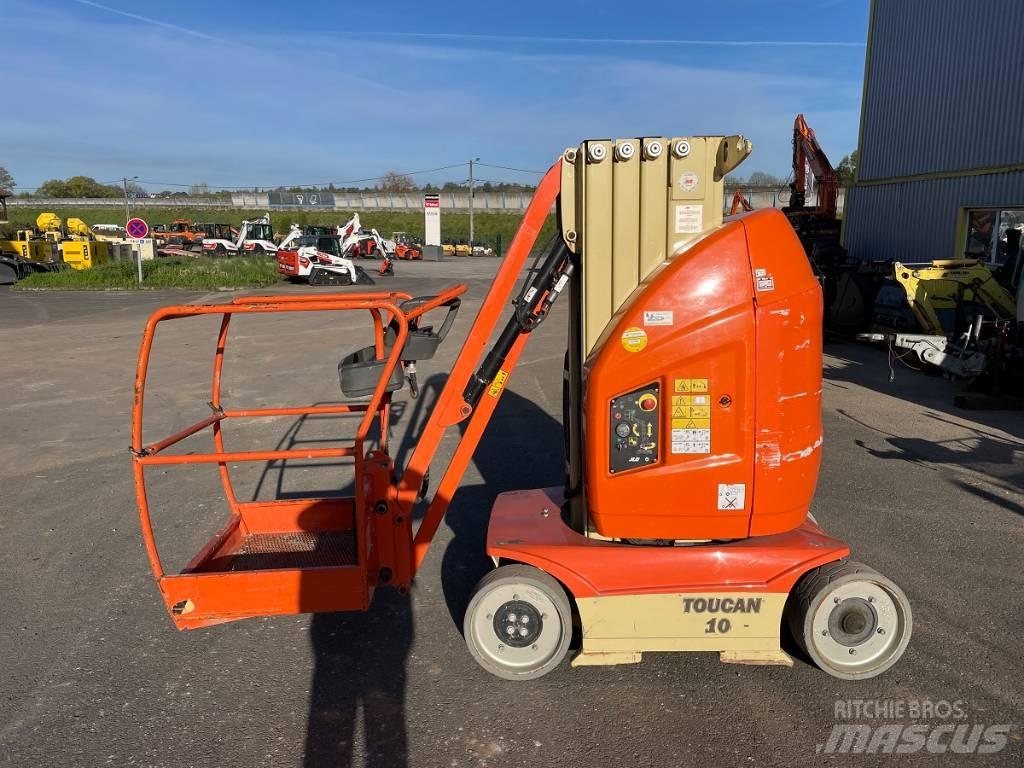 JLG Toucan 10 E Вертикальні щоглові підйомники
