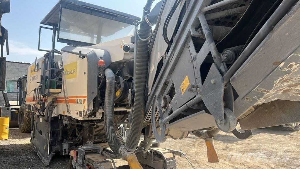 Wirtgen W 200 Машини для розщеплення асфальту
