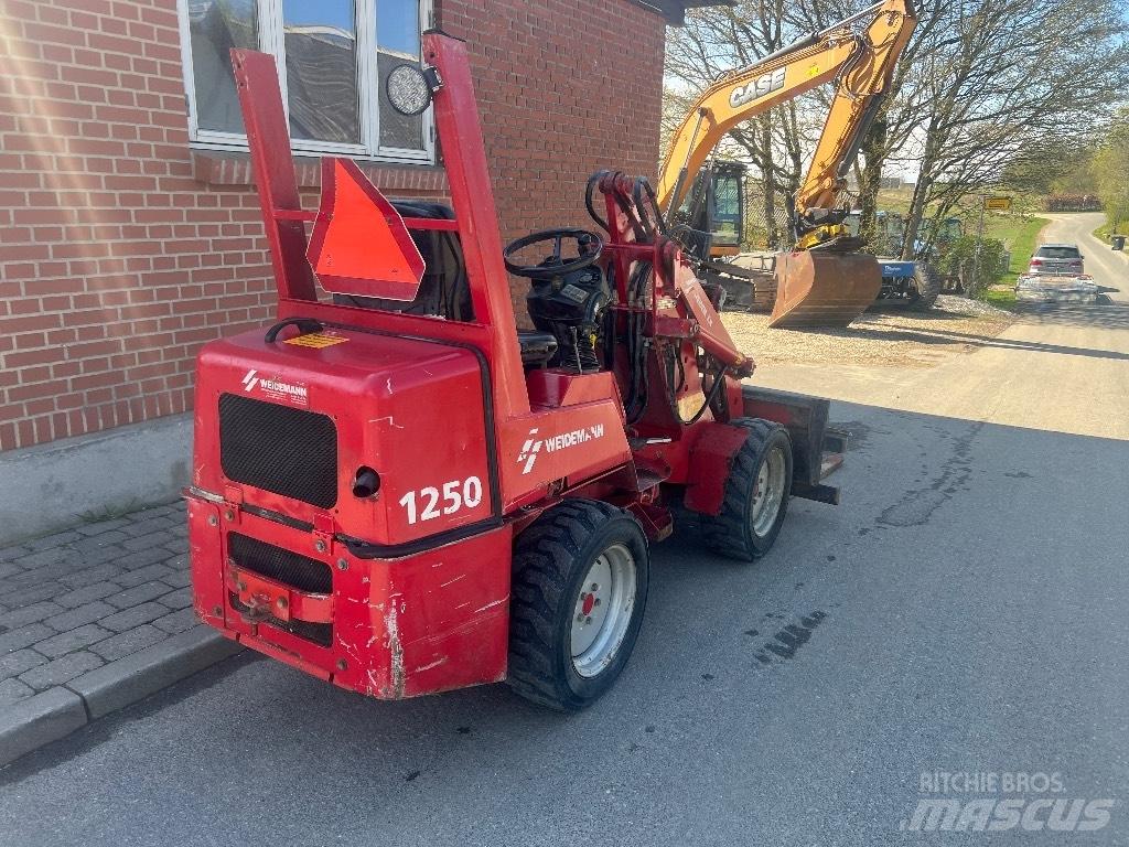 Weidemann 1250 Малі навантажувачі