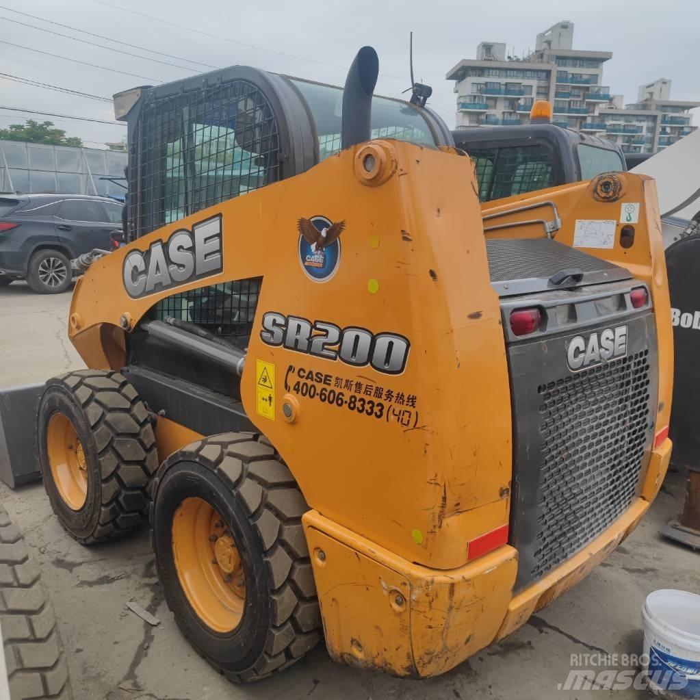 CASE SR 200 Міні-навантажувачі