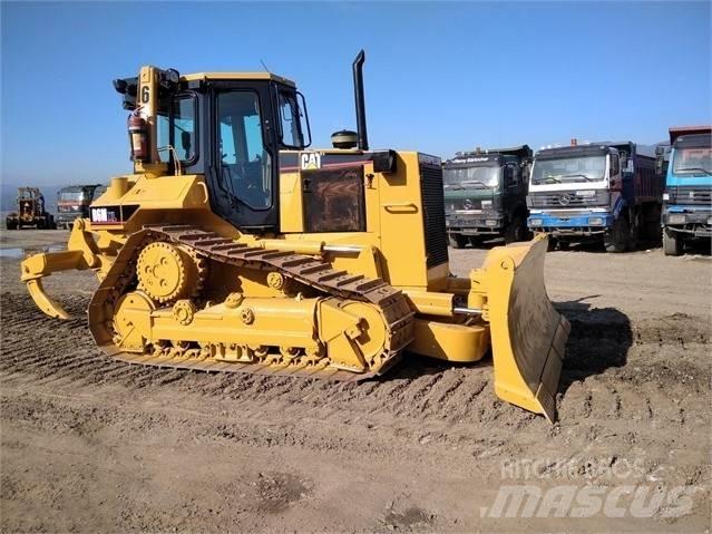 CAT D 6 M Гусеничні бульдозери
