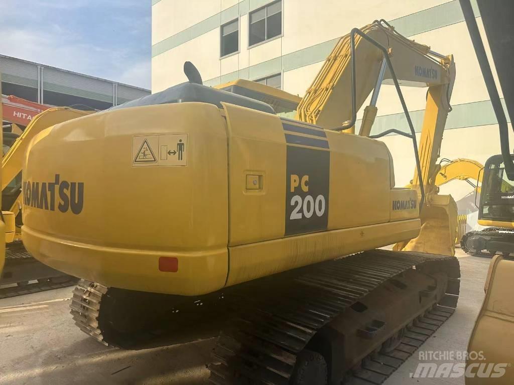 Komatsu PC 200 LC-7 Гусеничні екскаватори