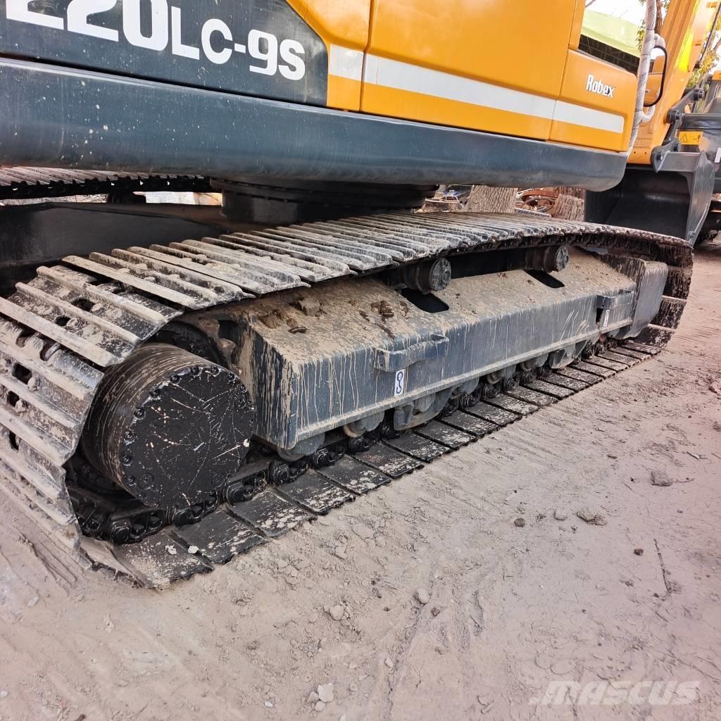 Hyundai 220LC-9S Гусеничні екскаватори