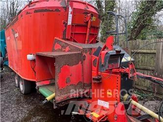 Kuhn EuroMix Годівниці для тварин