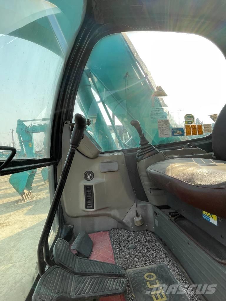Kobelco SK 135 SR LC Гусеничні екскаватори