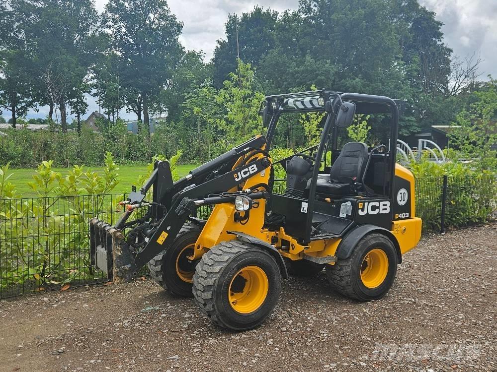 JCB 403 Малі навантажувачі