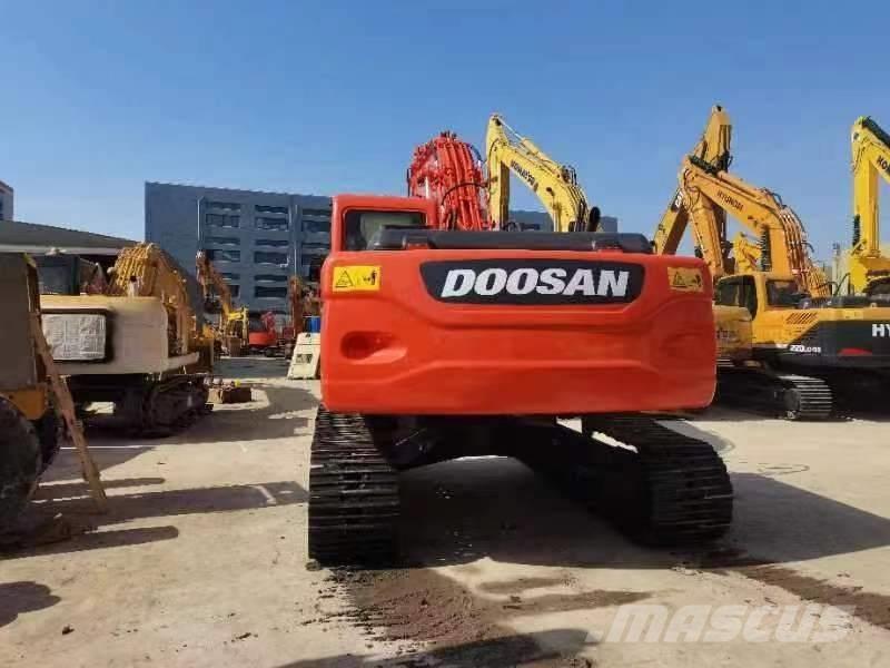 Doosan DX 225 Гусеничні екскаватори