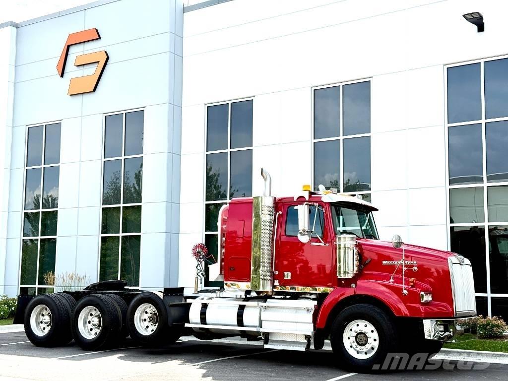 Western Star 4900 SB Тягачі