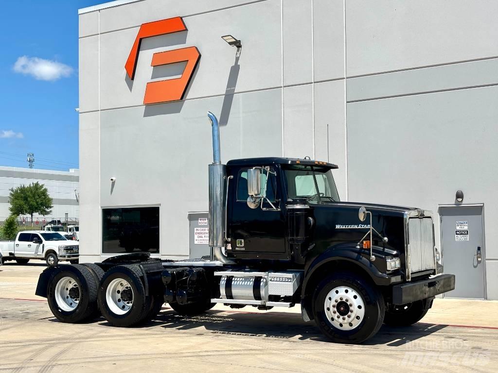 Western Star 4900 Тягачі
