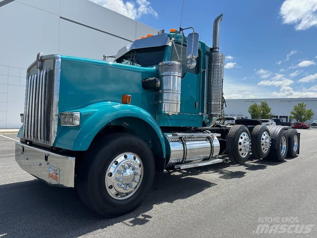 Kenworth W 900 Тягачі