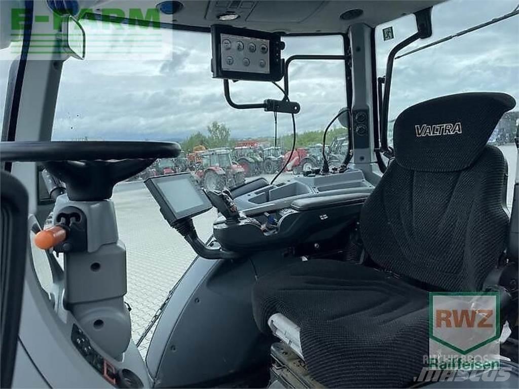 Valtra t234d Трактори