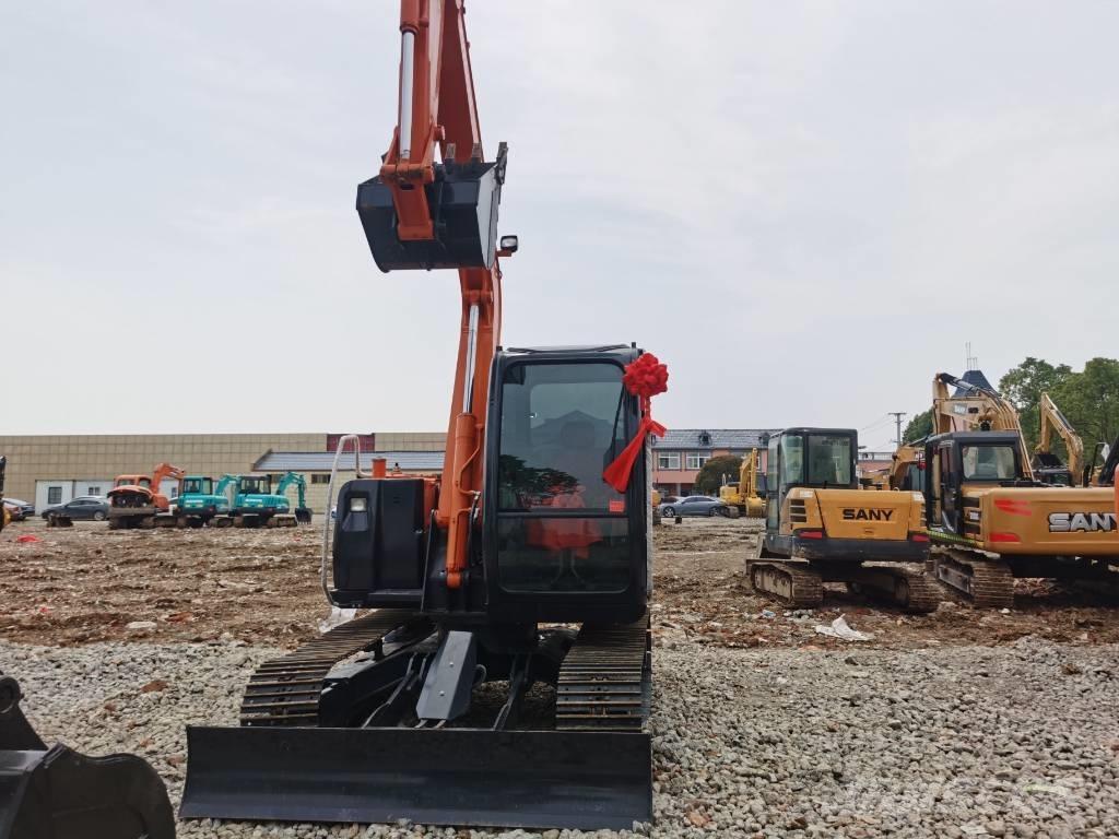 Hitachi ZX 70-5A Гусеничні екскаватори