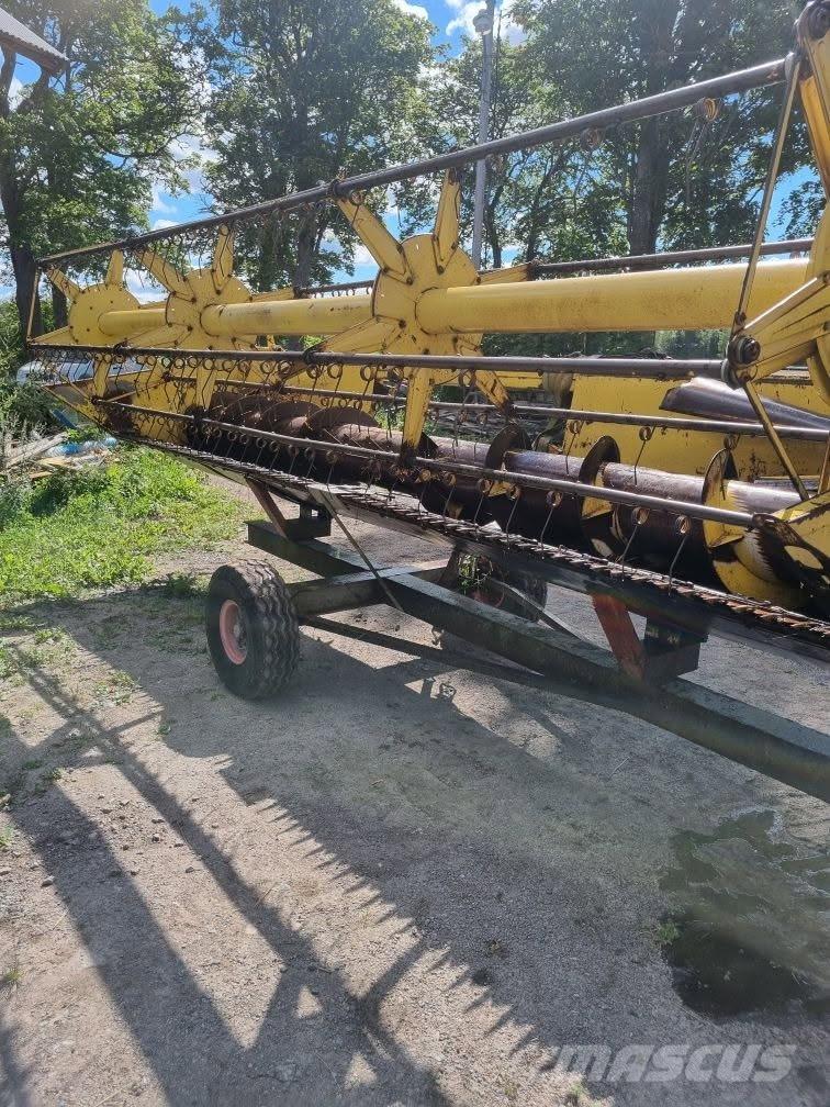 New Holland 8070, 20” Зернозбиральні комбайни