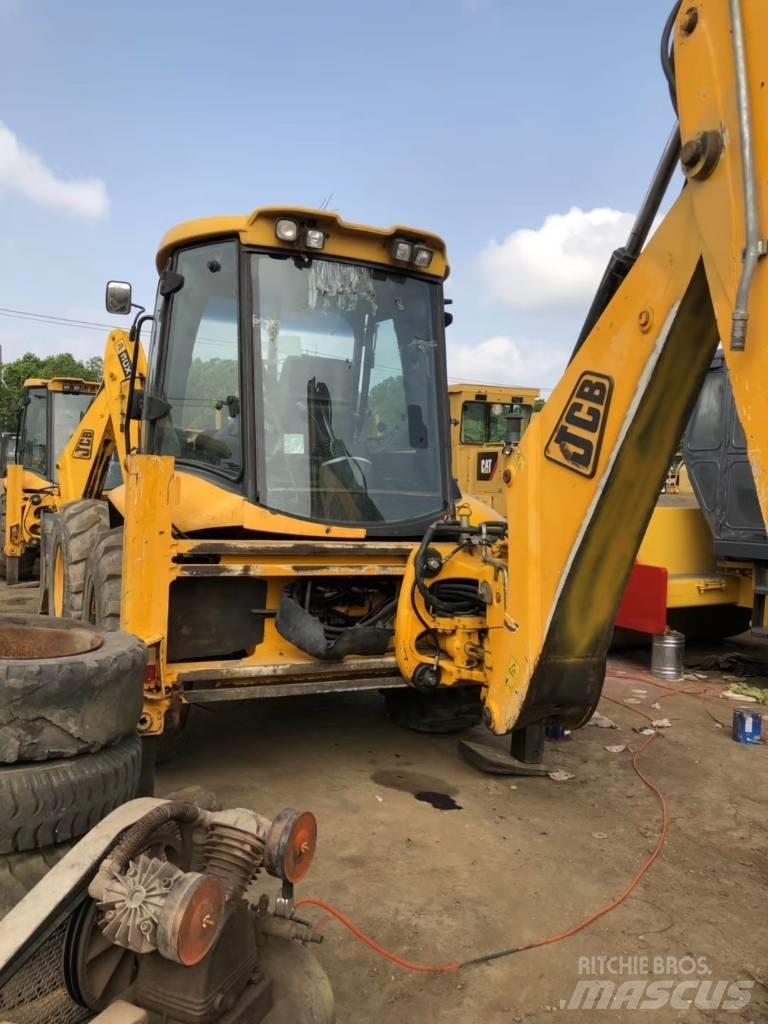 JCB 4 CX Екскаватори-навантажувачі