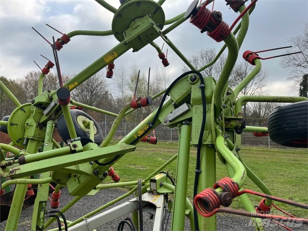 CLAAS VOLTO 770 Граблі і сінозворушувачі