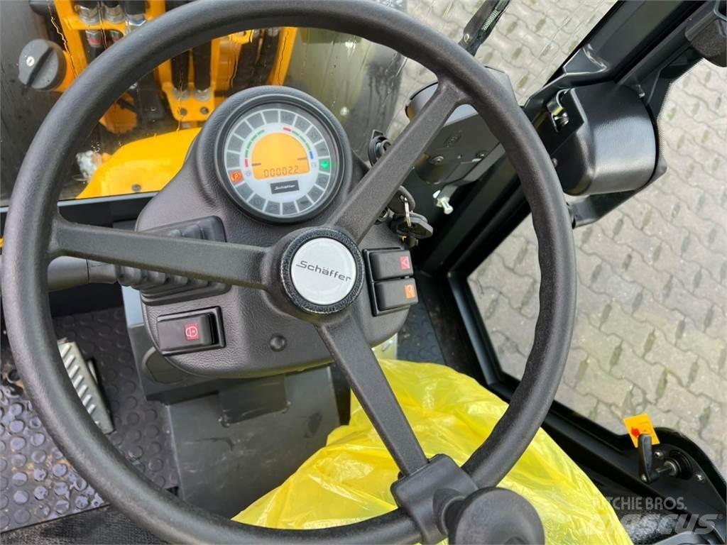 Schäffer 2430 Міні-навантажувачі