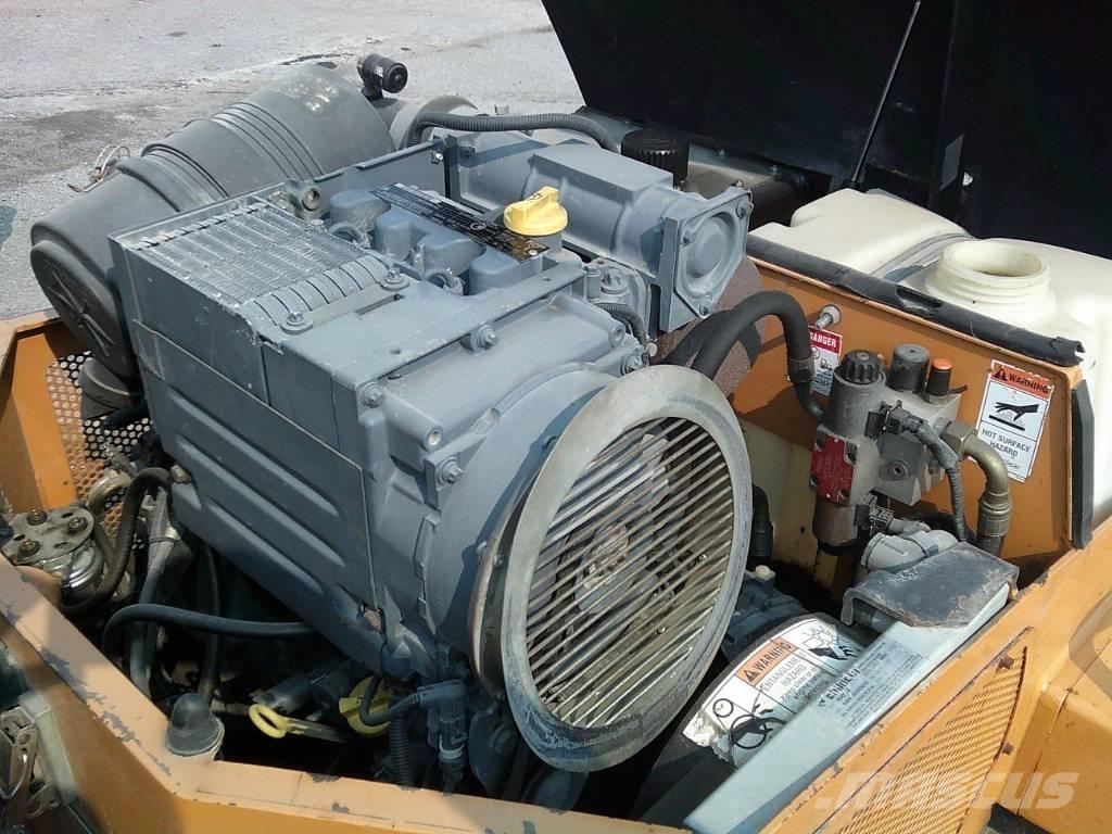 CASE DV 202 Котки тротуарні