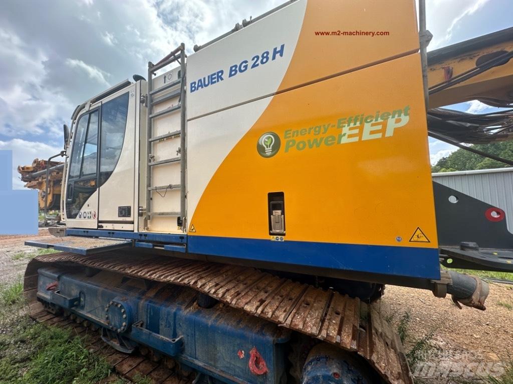 Bauer BG 28 H Стаціонарні бурові установки