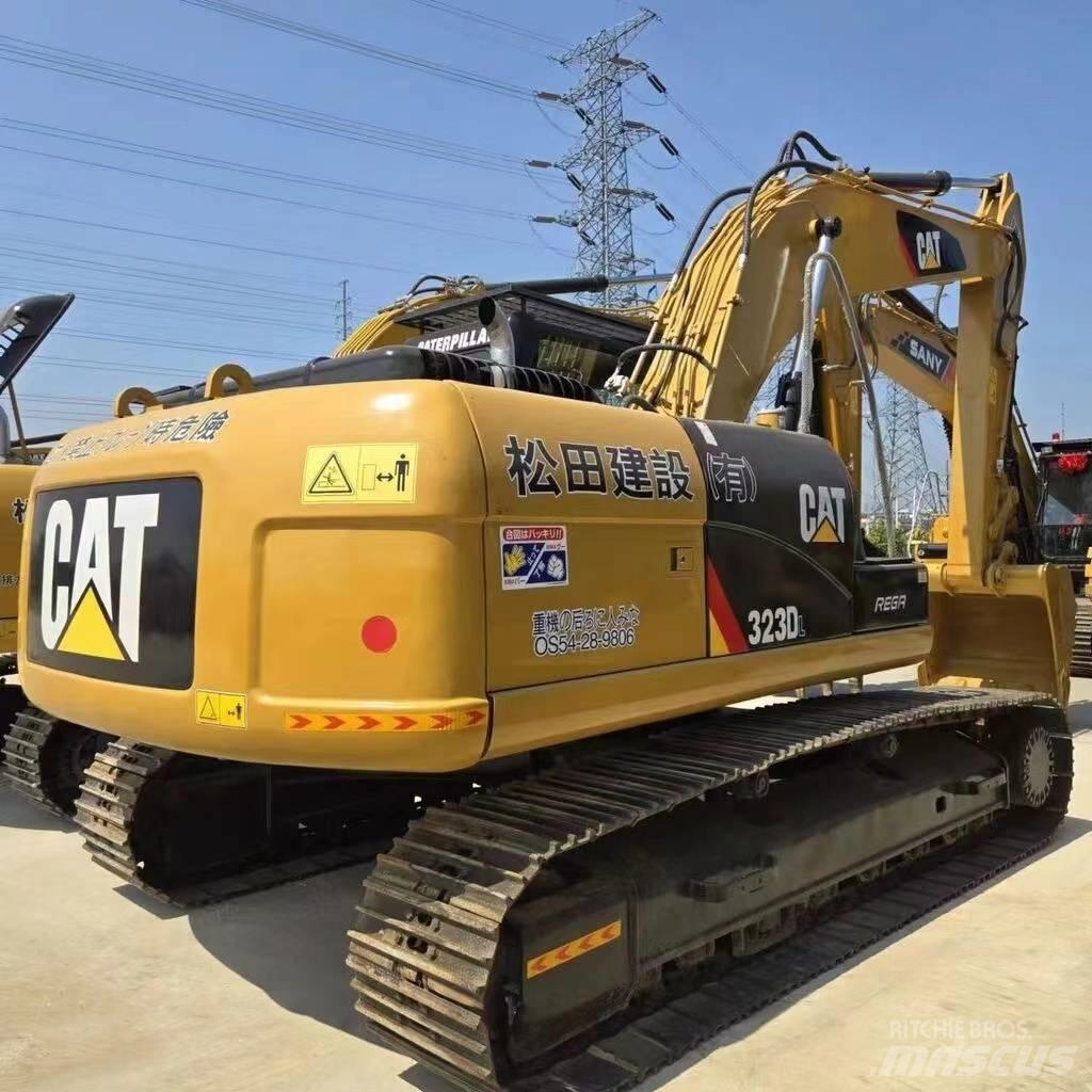 CAT 323 D Гусеничні екскаватори