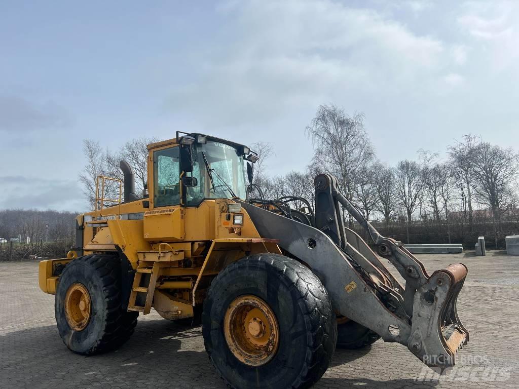 Volvo L 180 C Фронтальні навантажувачі