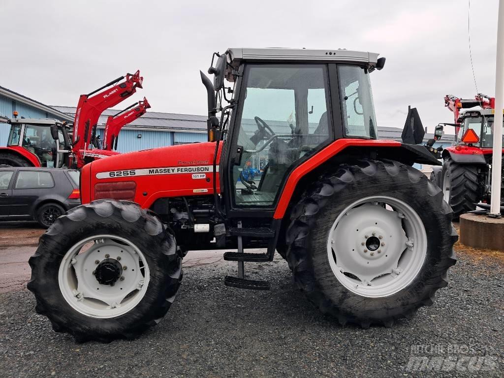 Massey Ferguson 6255 Трактори