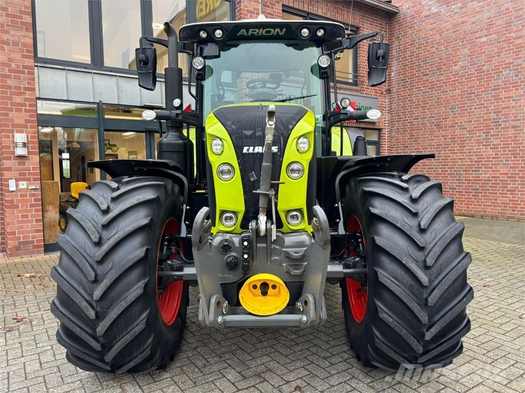 CLAAS Arion 660 Трактори