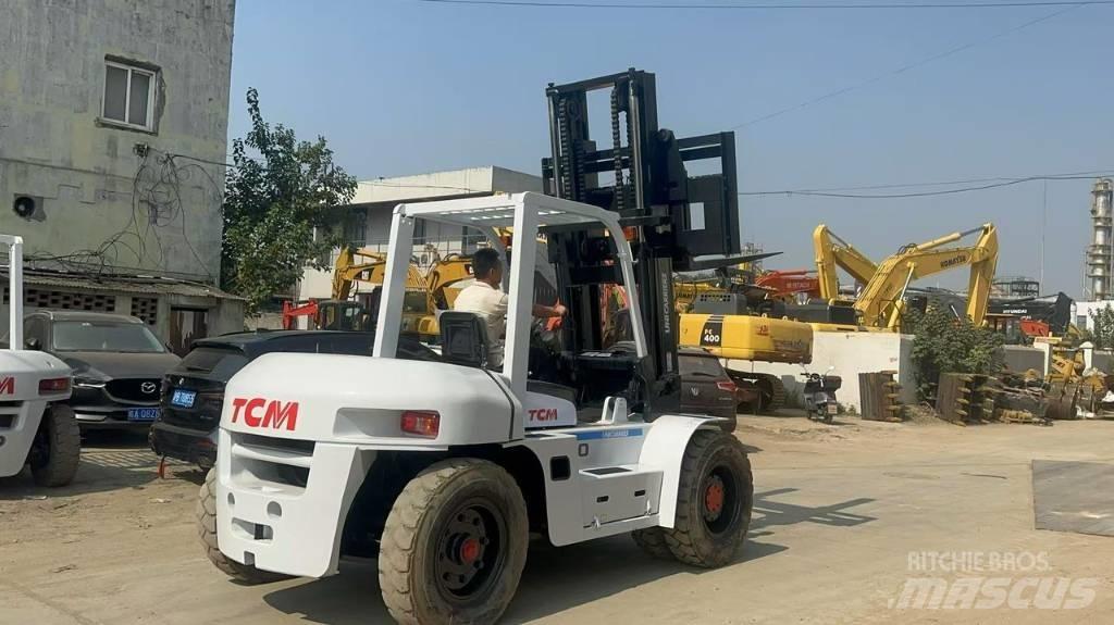 TCM FD 100 Z8 Телескопічні навантажувачі