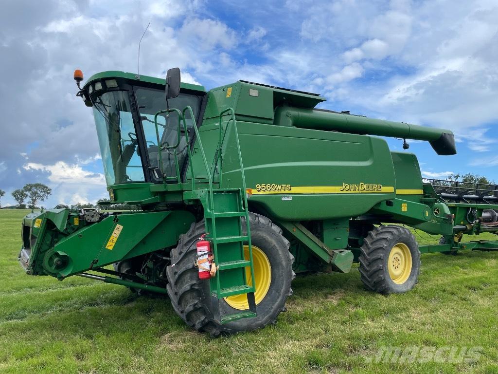 John Deere 9560 WTS Зернозбиральні комбайни