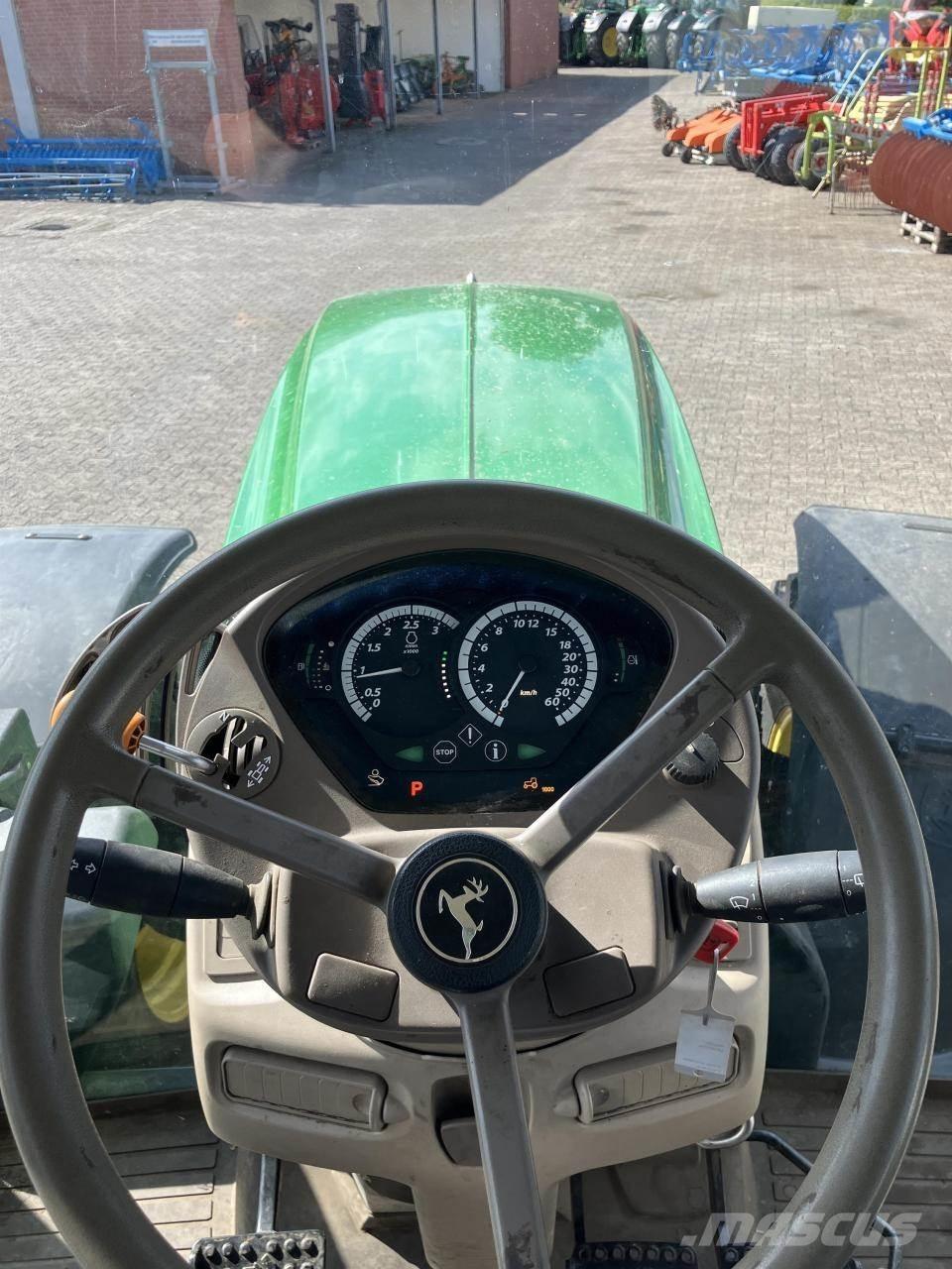 John Deere 6215R Трактори