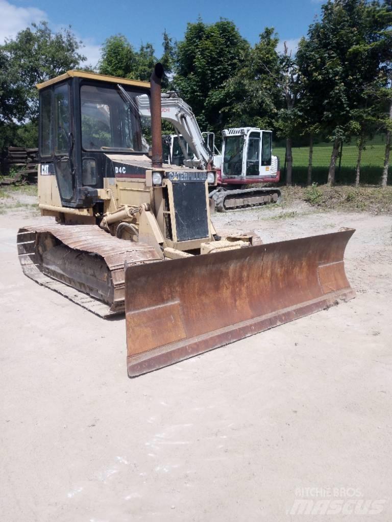 CAT D 4 C Гусеничні бульдозери