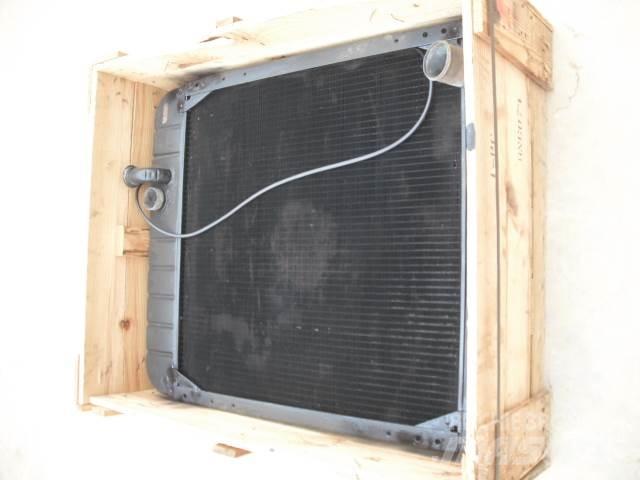 CAT radiator 140 G Грейдери