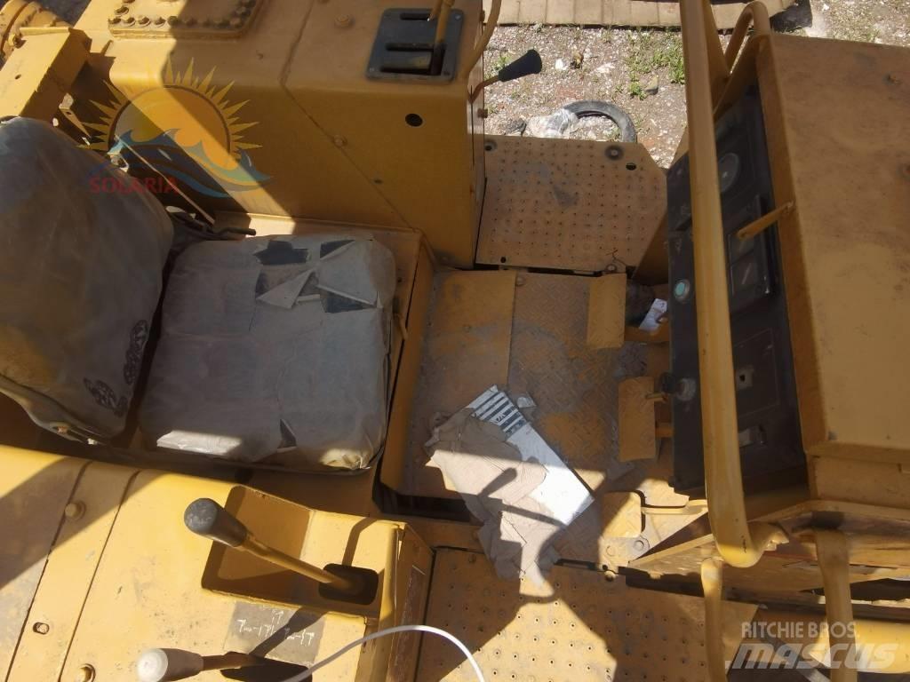 CAT D 3 C Гусеничні бульдозери