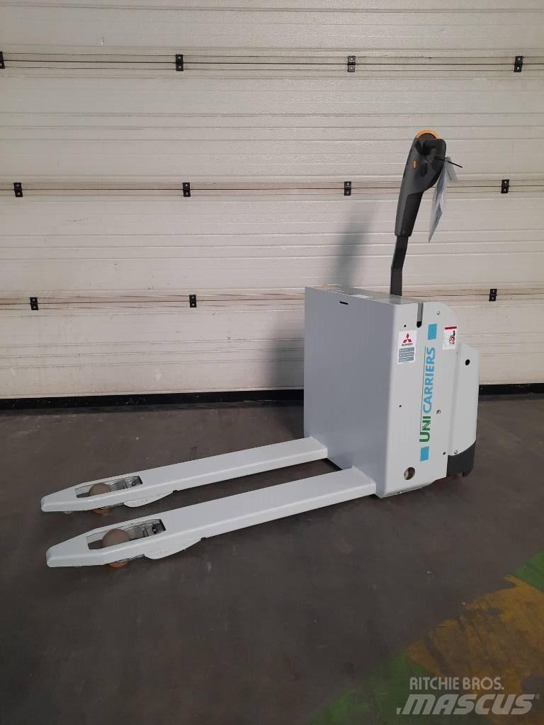 UniCarriers PLL180 Штабелери