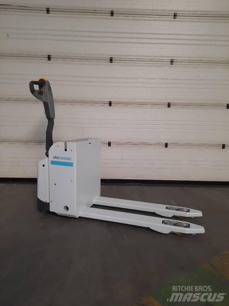 UniCarriers PLL180 Штабелери